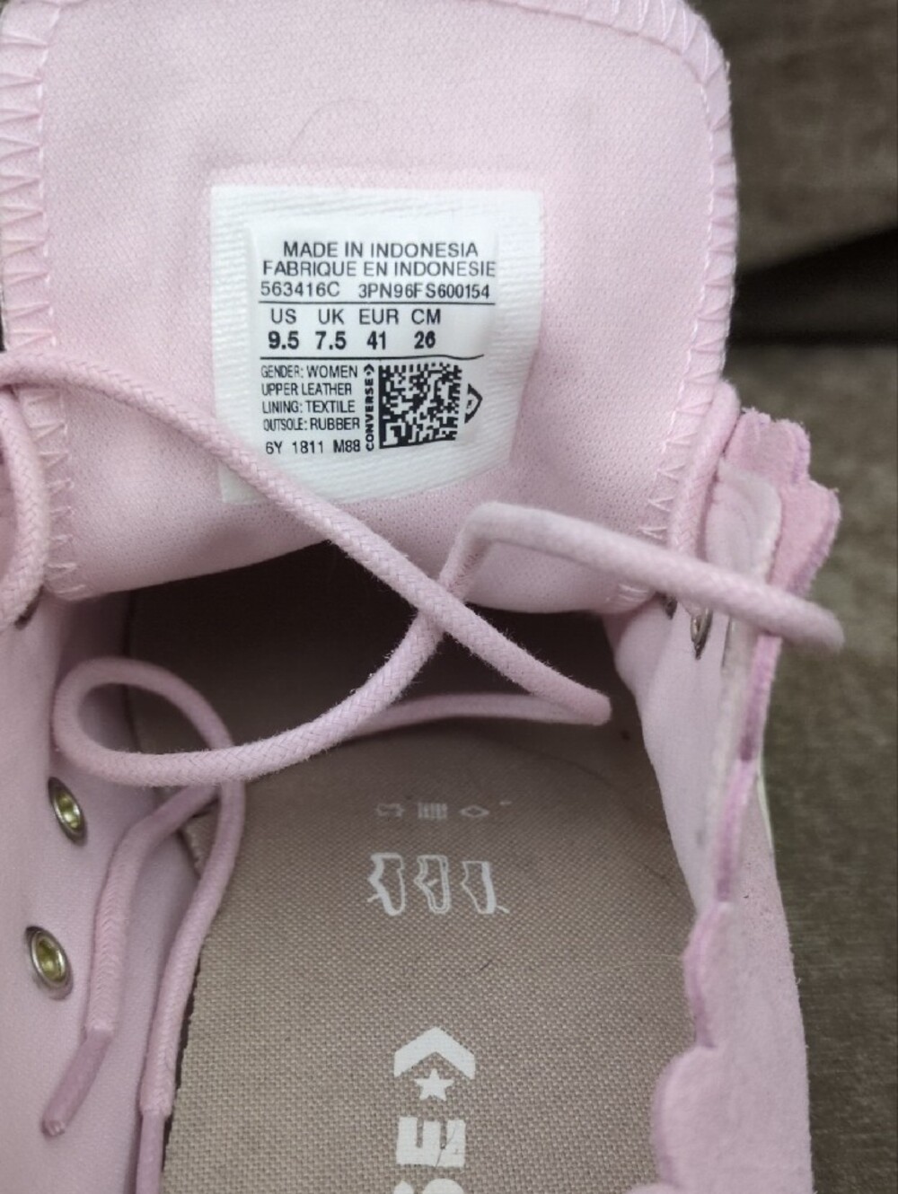 Converse Frilly Thrills Pink Scallop Low-Tops Size 9.5 - Picture 4 of 6